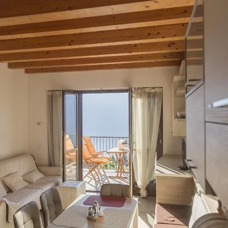 La Quiete 61 Balcony Lux *